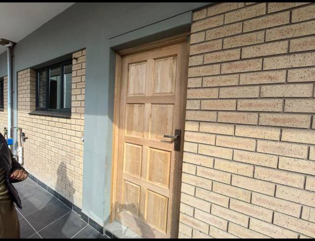 2 BEDROOM PROPERTY TO RENT IN OVERPORT